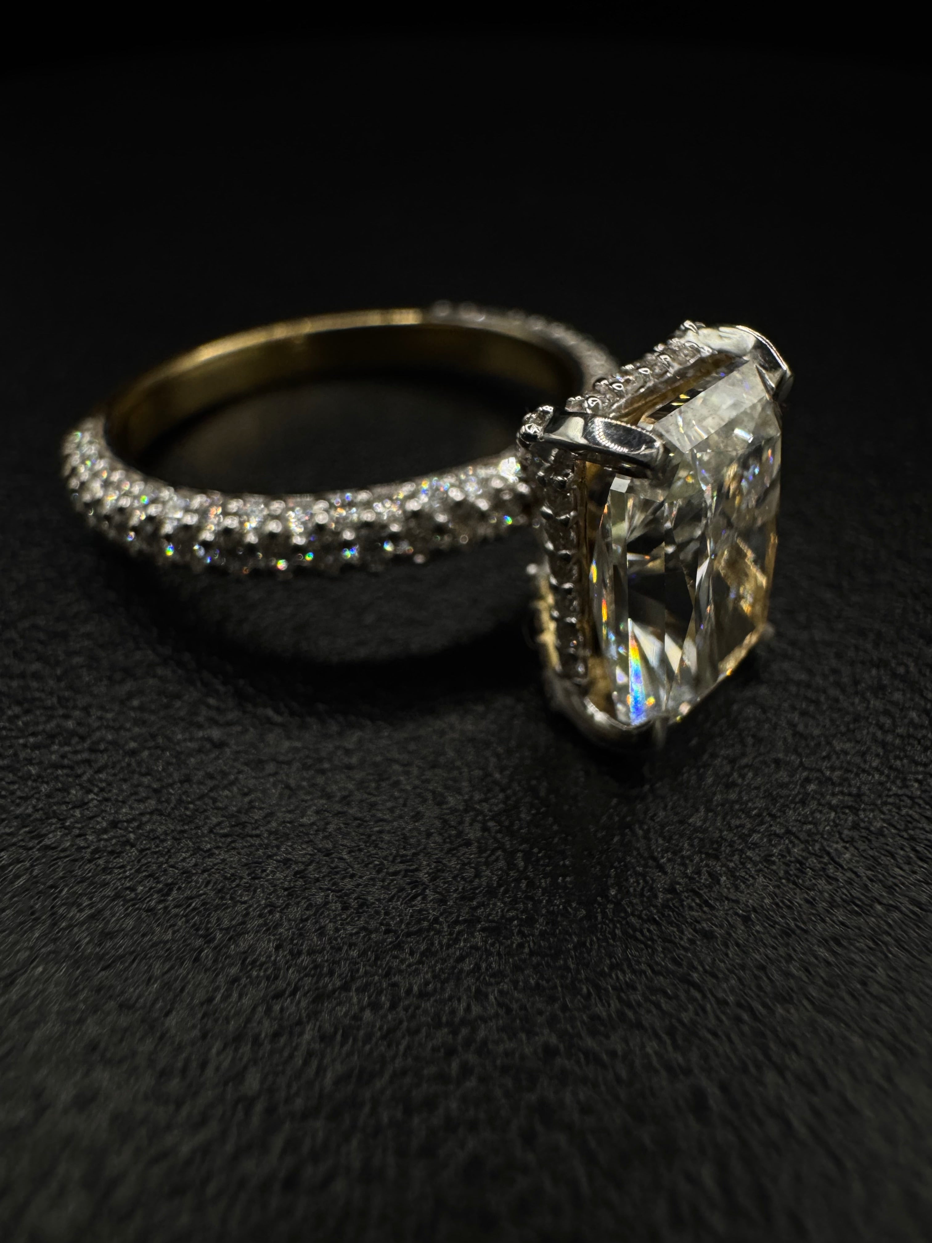 3.95 Radiant engagement ring set